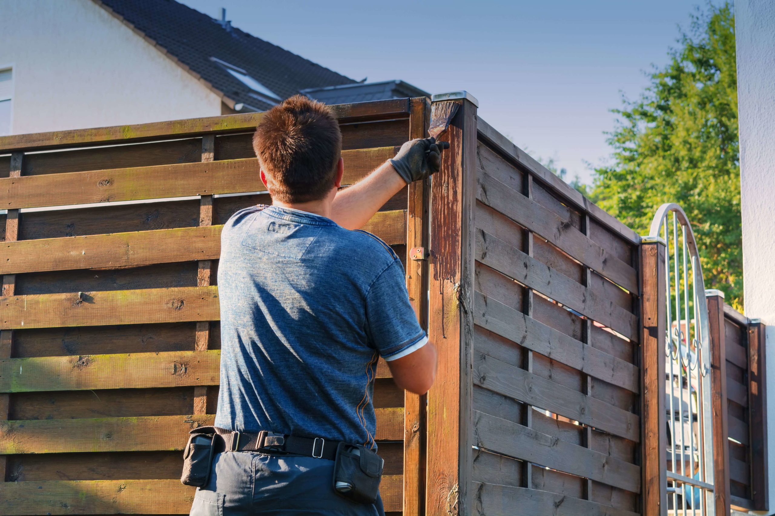 Fencing Contractor